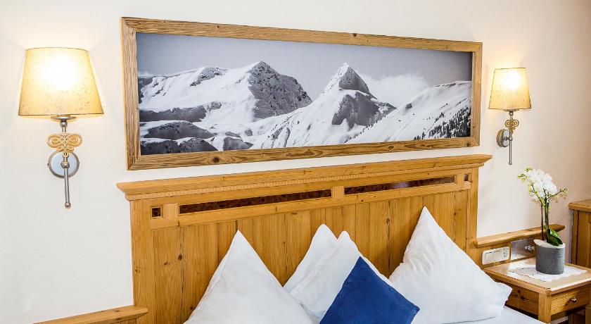 Image of Comfort Double Room with Balcony 1