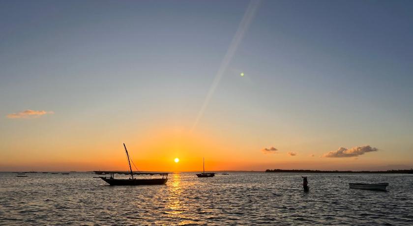 Sunrise Beach Nungwi — Hotel in Zanzibar