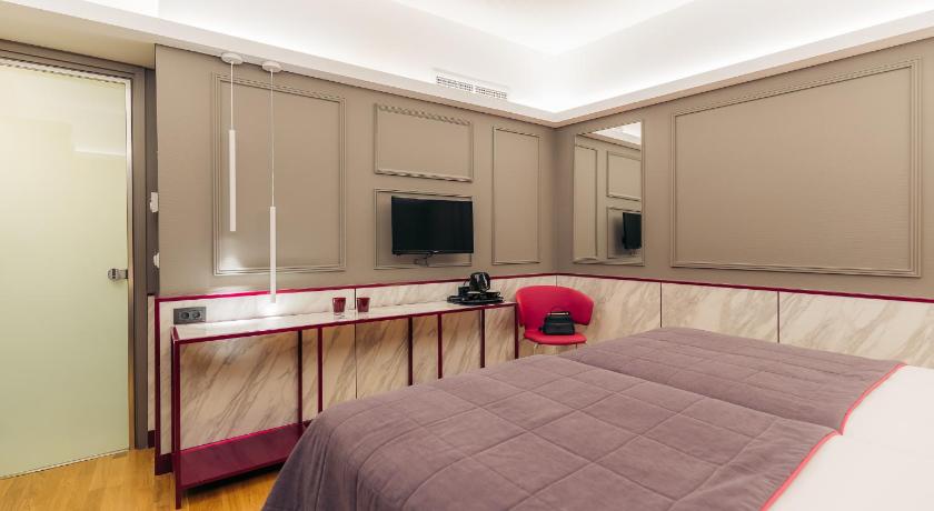 Szoba kétszemélyes ággyal vagy 2 külön ággyal (Double or Twin Room) fotója 6