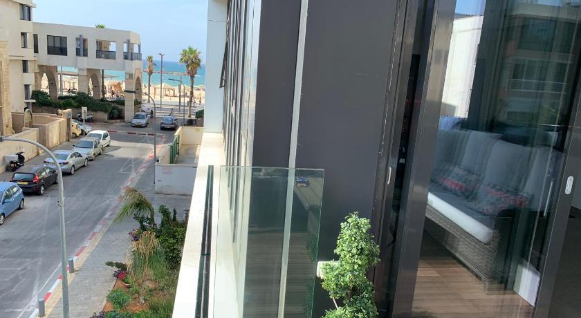 Colombia ?? and Stylish flat with a sea view - image 2