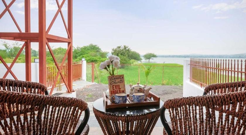 Eva lake view 3Bhk photo