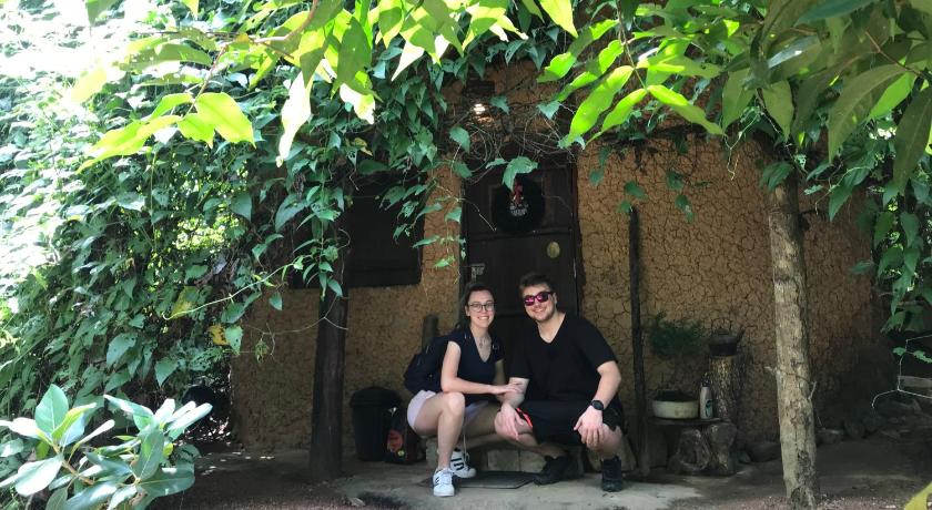 Earth House Sri Lanka — Hotel in Wadduwa