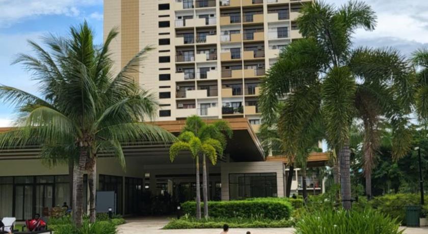 Staycation in Muntinlupa — Hotel in Manila