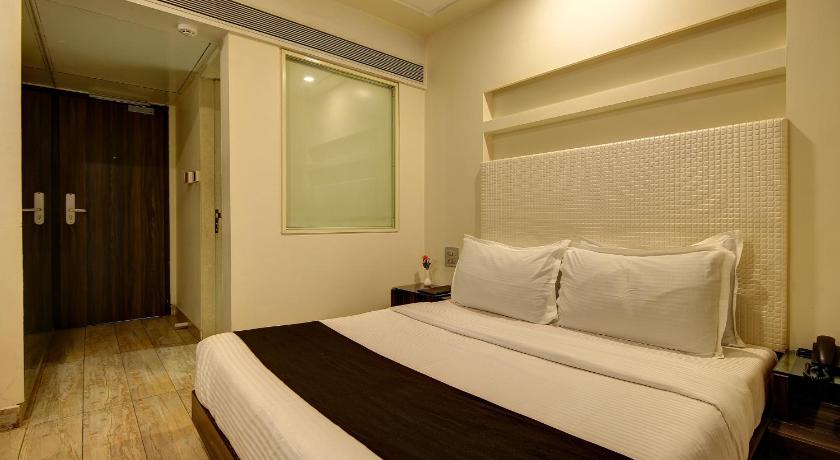Hotel Mumbai House Juhu, Santacruz West, Mumbai photo