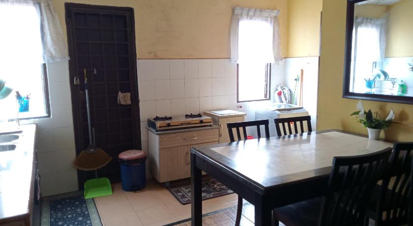 FirZan Homestay Bukit Mahkota photo