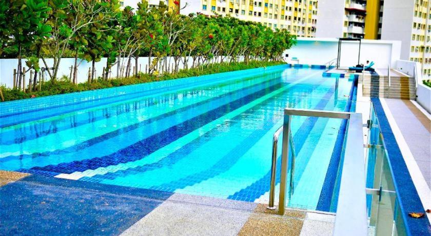 The Landmark Netflix Seaview By Blue Sky Holidays photo