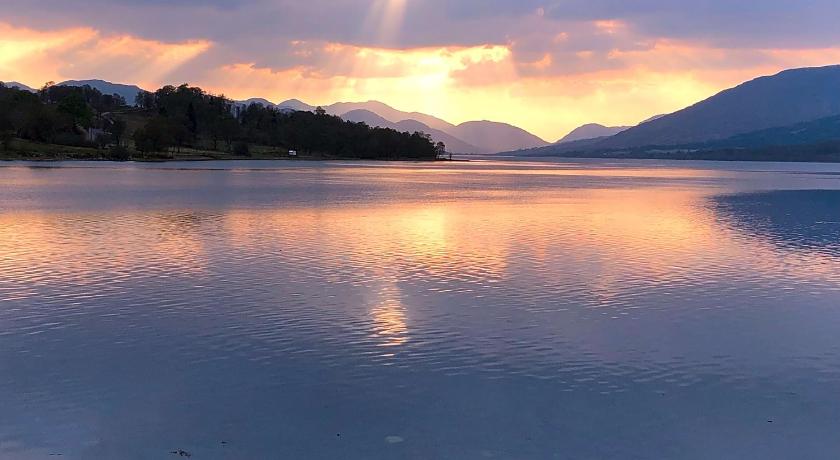Linnhe Lochside Holidays