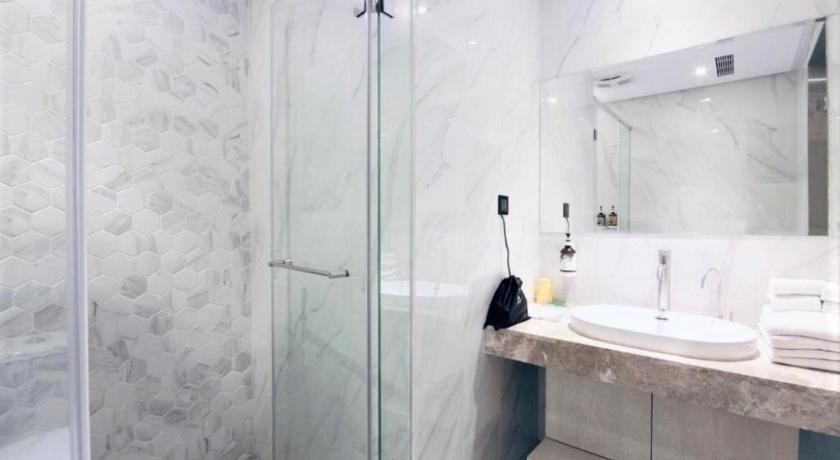 Image of Superior Double - 6:00 PM Late Check-In 11