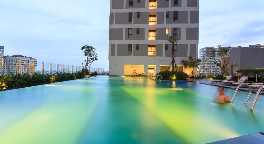 TAT River Gate apartment - infinity pool signature photo