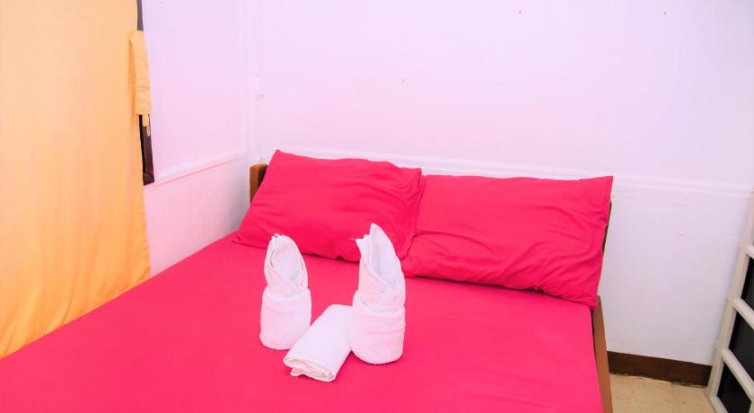 Image of Double Room with Shared Toilet and Bathroom 4