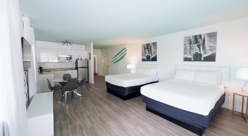 Image of One-Bedroom King Suite with Two Queen Beds 0