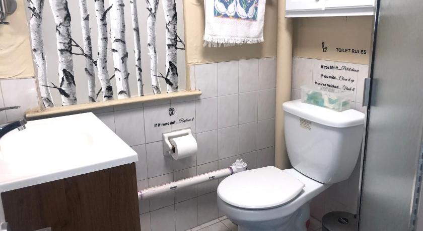 67-26 Austin Cove near subway, all shops, restaurants! Separate Entrance photo