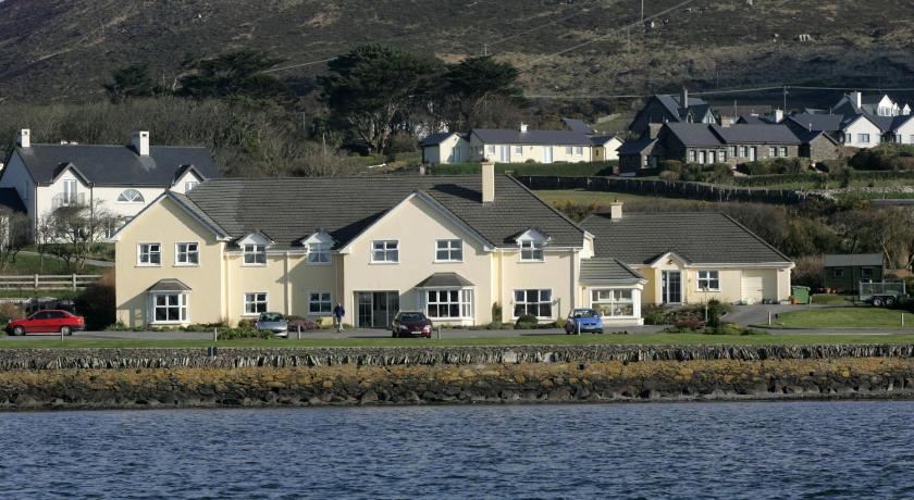 Heatons Guesthouse photo