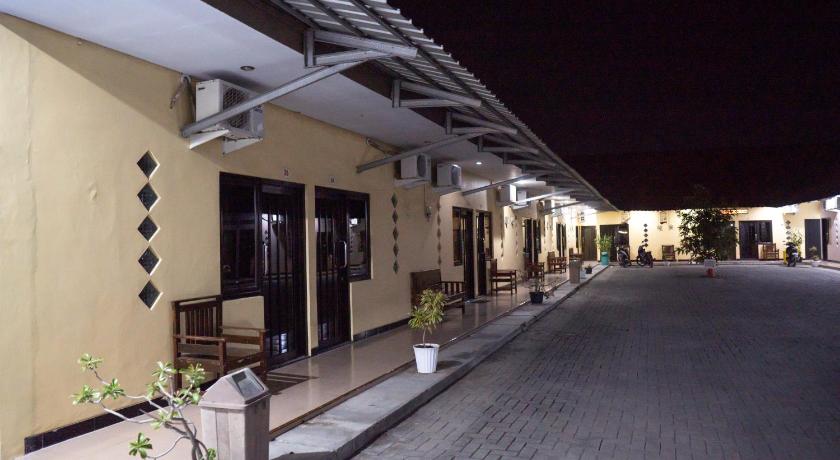 Sitiinggil Guest House Syariah photo