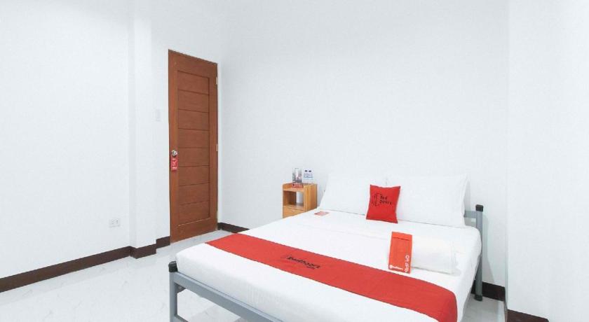 RedDoorz at Seacoast Lapu Lapu Property photo