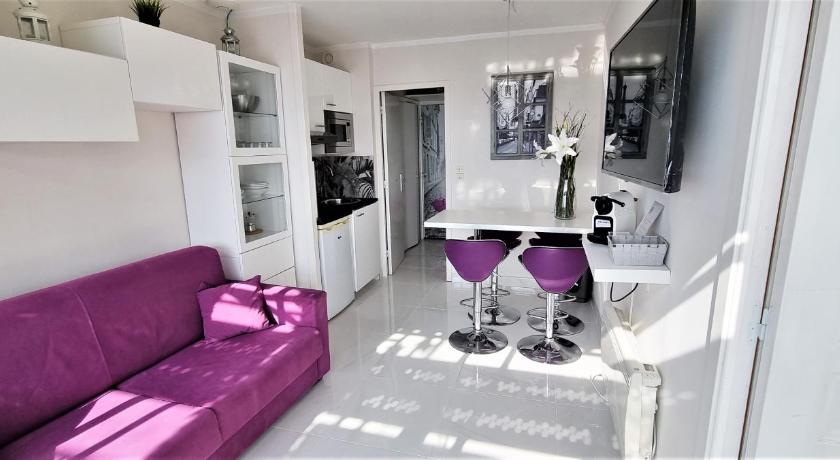 Immagine di Appartamento con Terrazza (Apartment with Terrace) 7