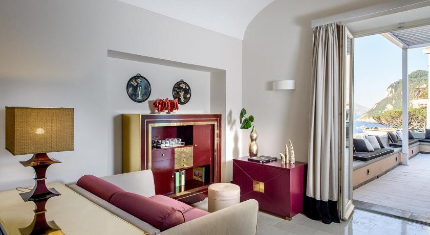 Image of SUITE SEA VIEW WITH POOL 8