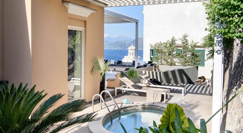 Image of SUITE SEA VIEW WITH POOL 9