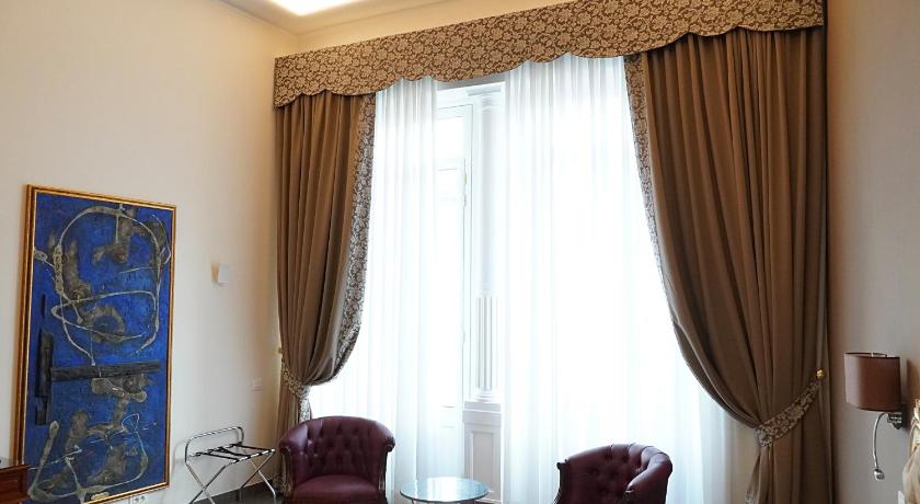 Image of Junior Suite Room 17