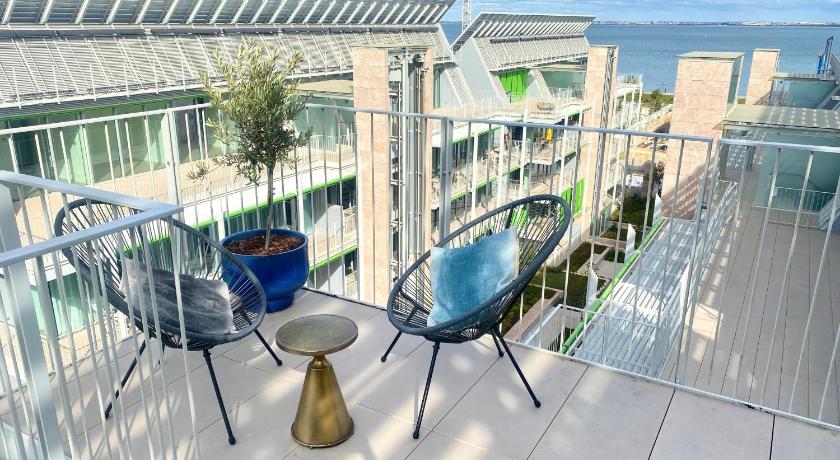 Penthouse with stunning river views - 3