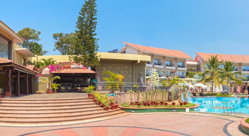 Silent Shores Resort & Spa - image 11