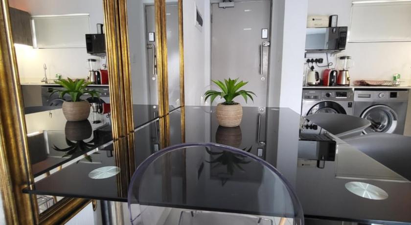 Nova Luxury Suites Broadacres photo