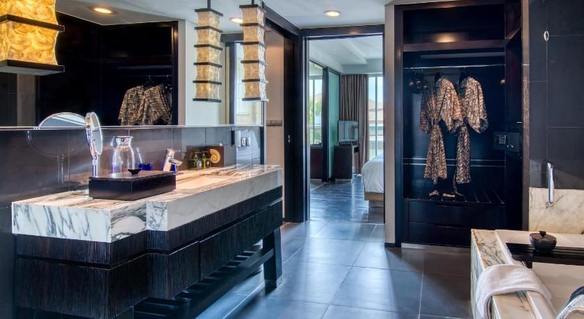 디럭스 풀뷰 스위트 (Deluxe Pool View Suite) 이미지 14