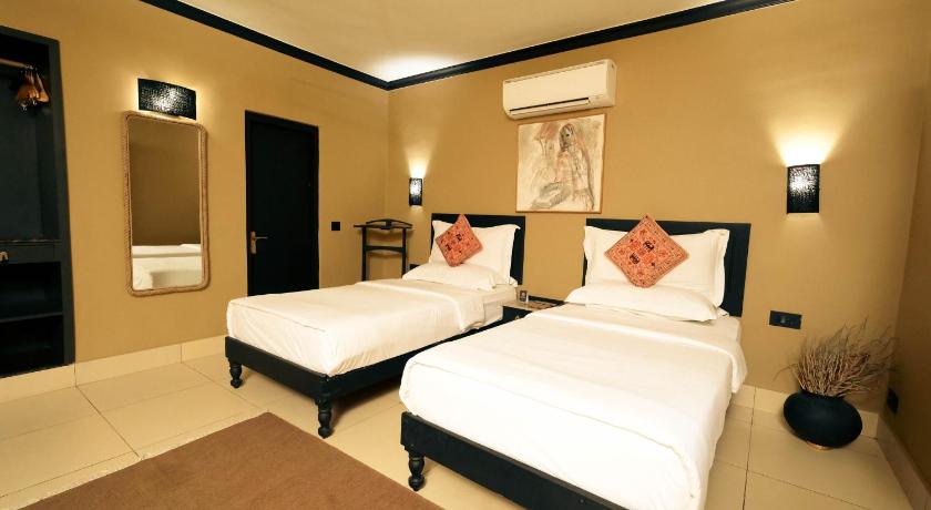 Deluxe Room Twin