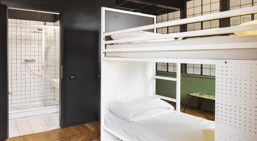 Image of Bed in 4-Bed Female Dormitory 7