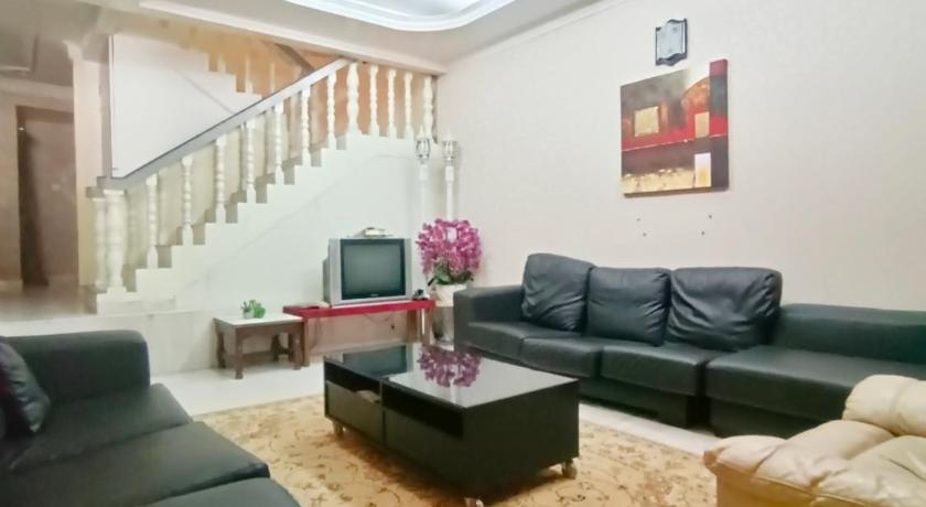 RR Homestay (Muslim Only) photo