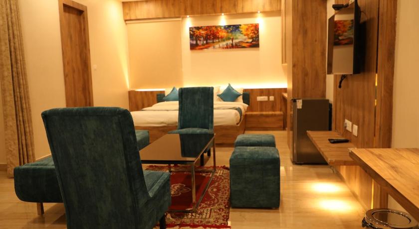 Hotel Sree Kubera Grand photo
