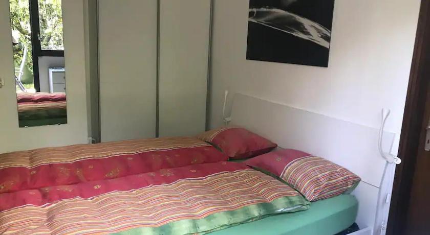 Locarno: camera indipendente in zona residenziale