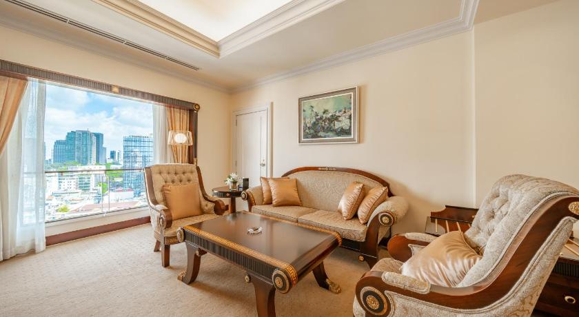 صورة DELUXE KING SUITE CITY VIEW 5