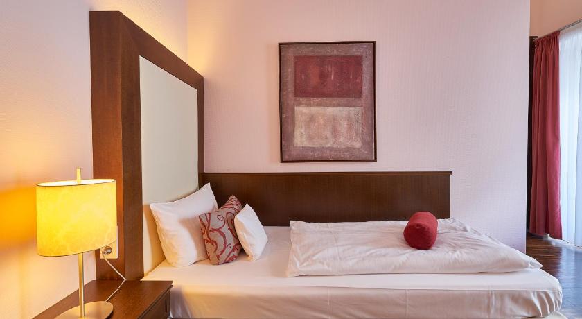 Hotel Elbresidenz an der Therme photo