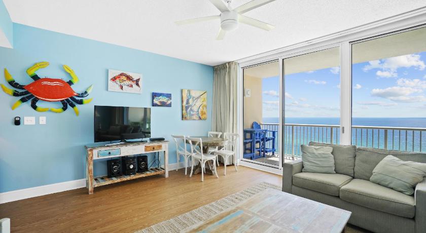 Image of One-Bedroom Apartment 1305 3