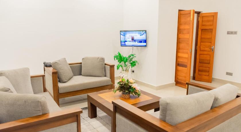 J Leaf Hotel By Blue Bird - image 22