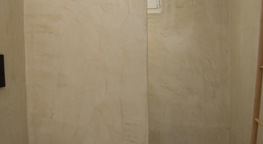 Olive Villa, New renovation, Entire House photo