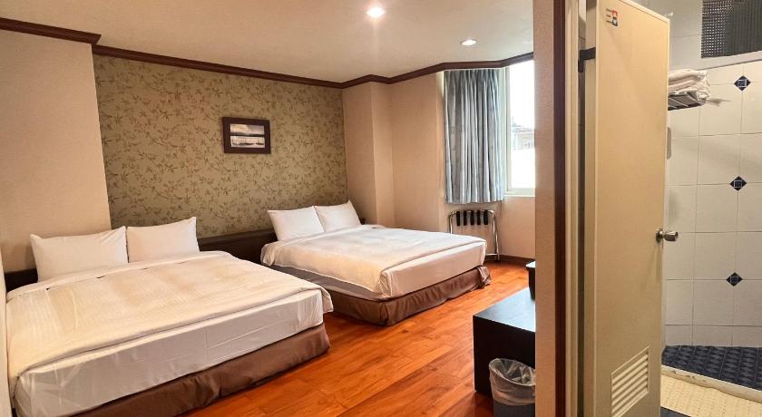 Standard Quadruple Room, Xiu Shui Hotel in Nantou