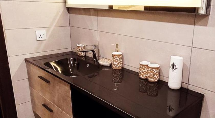 ALM Luxe serviced apartments photo
