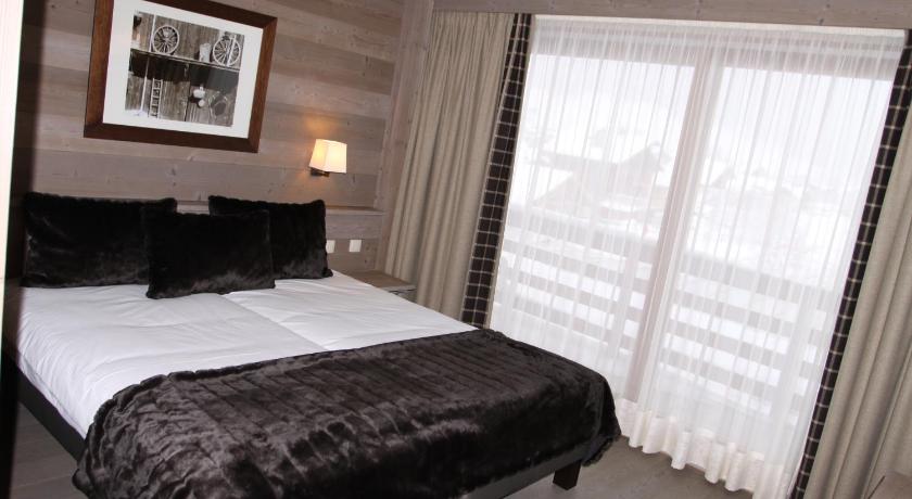 Image of Deluxe Double Room 8