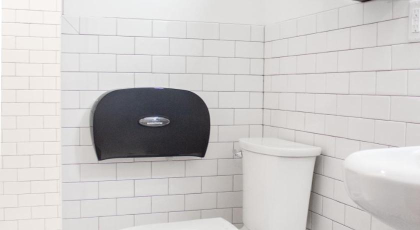 11th Avenue Hostel photo