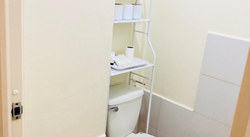 Urban Deca Tower EDSA — Hotel in Manila