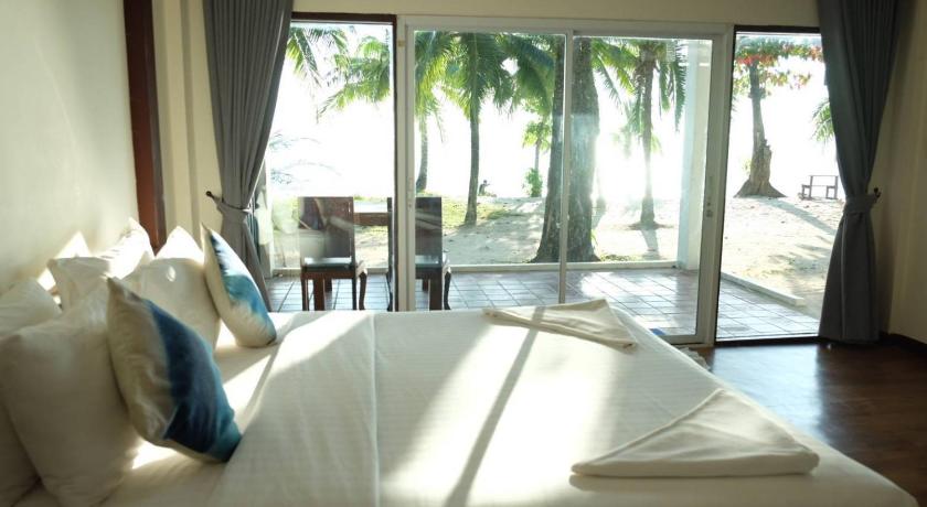 Image of Standard Room Beach Front 1