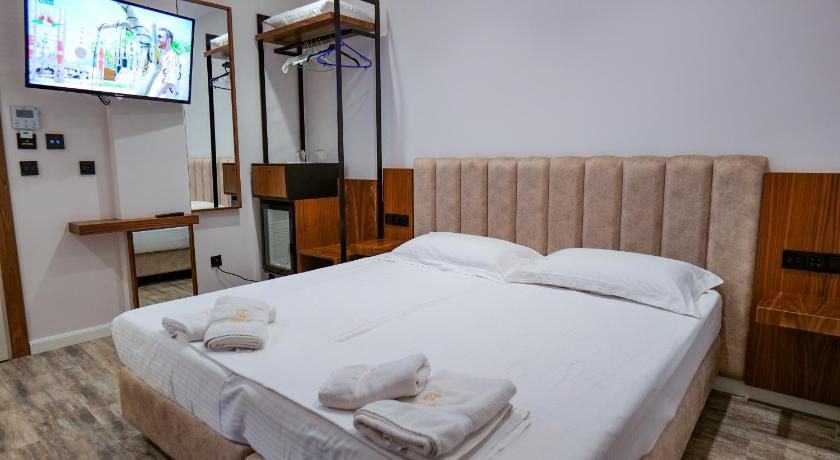 Foto, millel on kujutatud Kaheinimesetuba (double) rõduga (Double Room with Balcony) 2