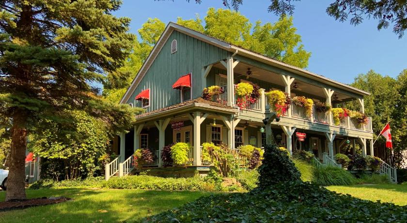 WeatherPine Inn photo