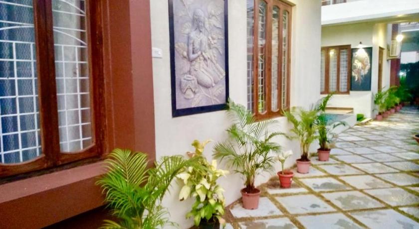 PRISM GRAND VILLAS 8BHK with 2 Livings & 2 Private Pools photo