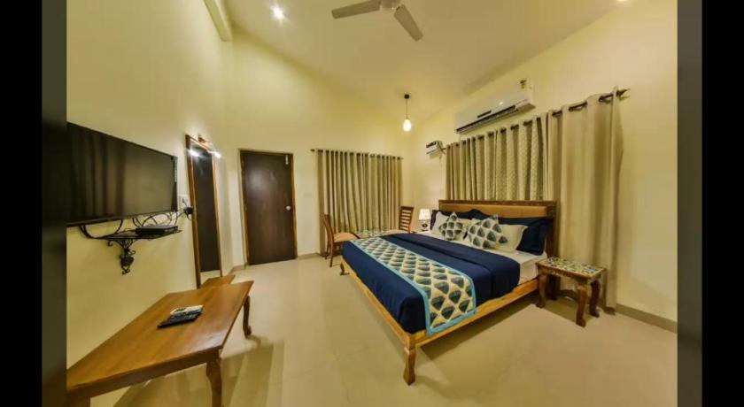 PRISM GRAND VILLAS 8BHK with 2 Livings & 2 Private Pools photo