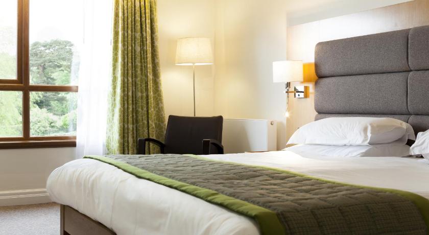 Champneys Forest Mere Hotel photo