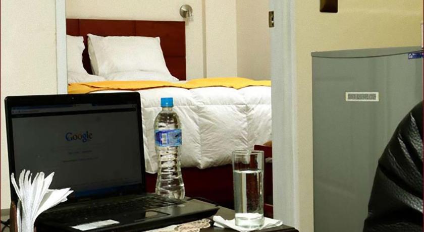Image of Suite 16