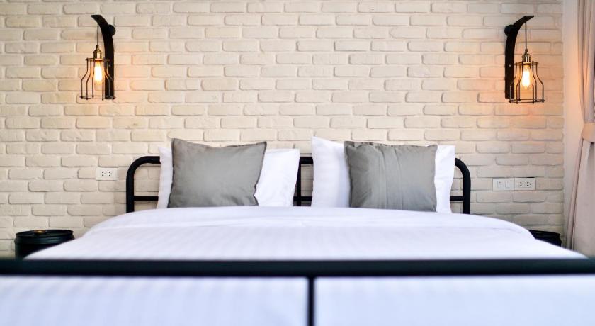 Image of Deluxe Double  Room 10